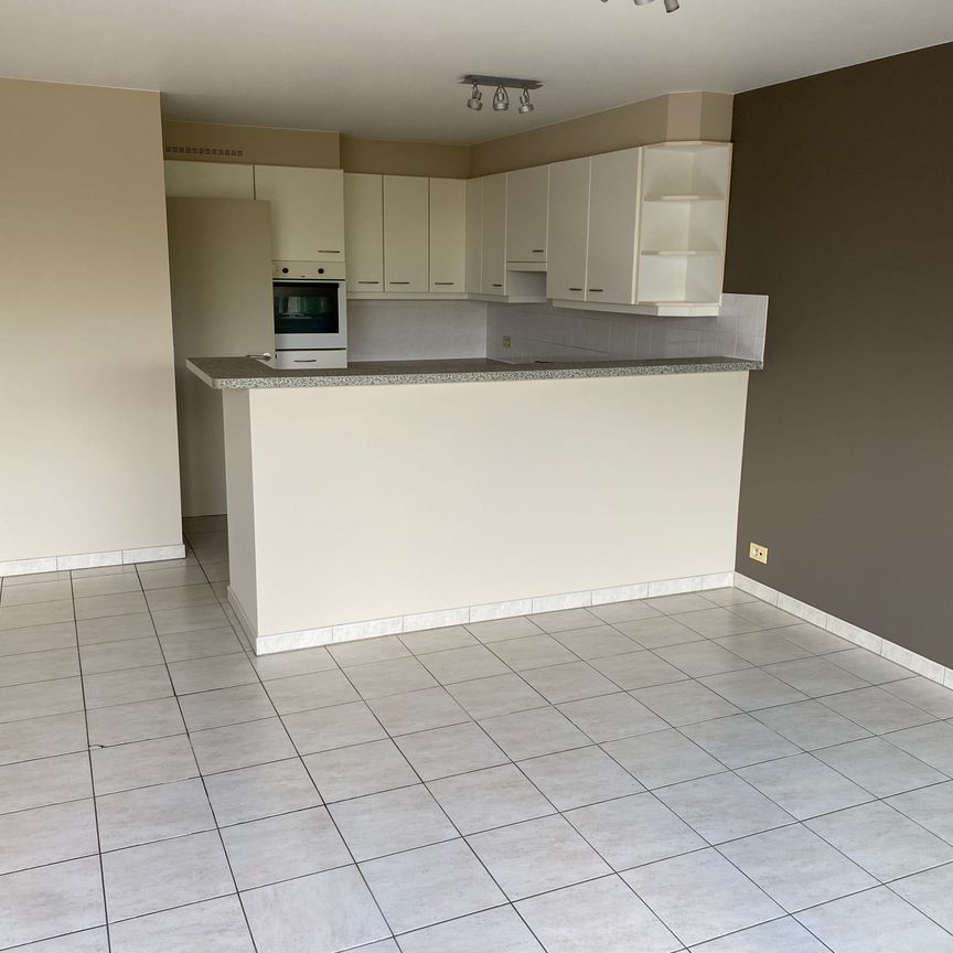 Instapklaar 2-slpk APPARTEMENT + GARAGE - Photo 1