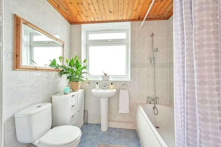 Putney Heath Lane, Putney, SW15 - Photo 5