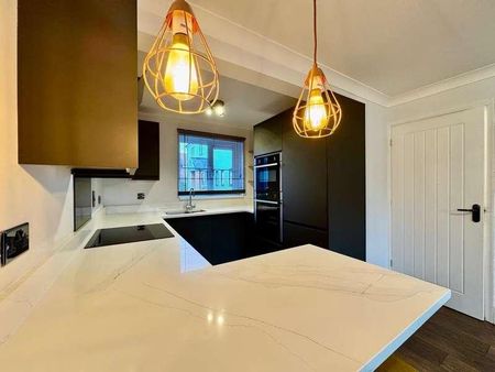 Maltings Lane, Witham, CM8 - Photo 5