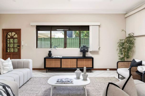 71 Park Road, Sydenham - Photo 1