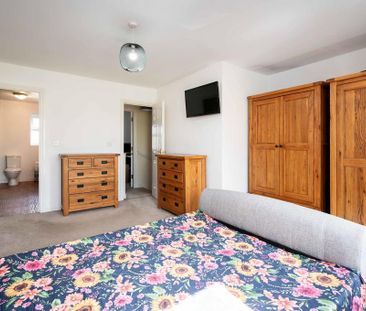 4 bedroom terraced house to rent - Photo 4