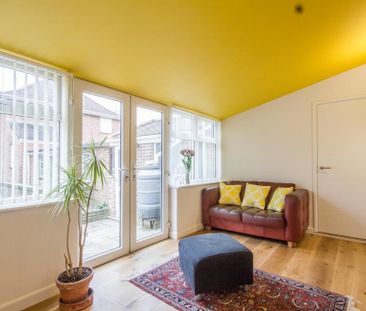 1 bedroom in a house share to rent - Photo 2