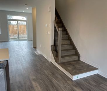 For Lease - 51 Sparrow Avenue Unit# 24, Cambridge, Ontario - Photo 4