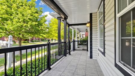 For Lease - 100 GEORGIAN Drive, Oakville, Ontario - Photo 2