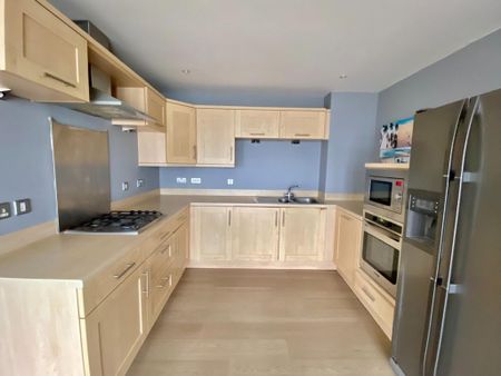 2 bedroom apartment to rent - Photo 2