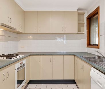 Comfortable Living in a Quiet Court Location - Photo 4