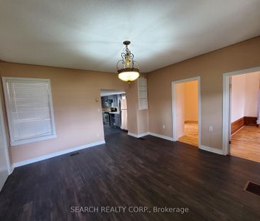 Detached Home For Lease | N8124352 - Photo 6