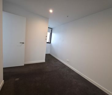 326/70 Batesford Road, Chadstone VIC 3148 - Apartment For Rent | Do... - Photo 3