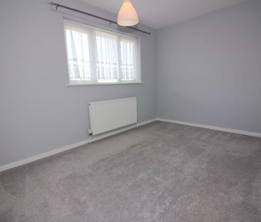 2 bedroom semi-detached house to rent - Photo 5