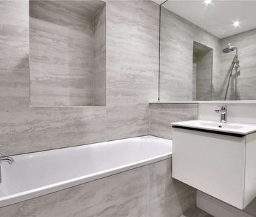 A stylish and contemporary apartment in a central Sevenoaks location. - Photo 6