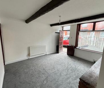 2 bedroom terraced house to rent - Photo 4