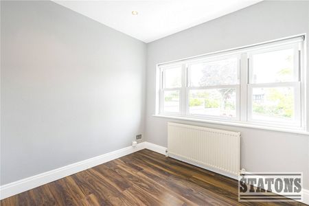 Newmans Way, Hadley Wood - Photo 3