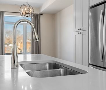 For Lease - 590 North Service Road Unit# 18, Hamilton, Ontario - Photo 6