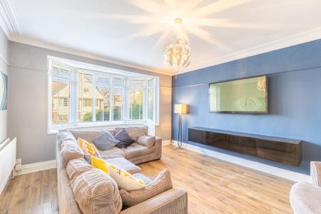 2 bedroom flat to rent - Photo 4