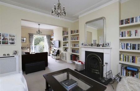 4 Bed End Terrace, Redgrave Road, SW15 - Photo 2