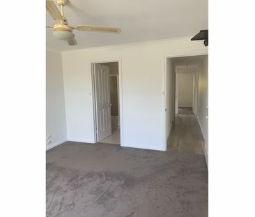 4 Lakeview Avenue, Port Lincoln SA 5606 - House For Rent | Domain - Photo 5