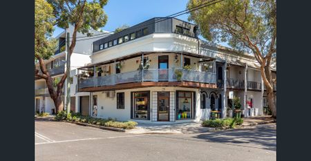 Waterloo House for Lease: 3BR, Courtyard, Garage, Pets Allowed, $1500/week - Photo 3