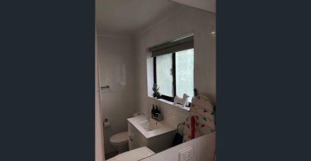 Modern Unit - Quality Finish - Quiet Group - Fabulous Near City Location - Photo 4