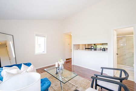 For Lease - 103 Bristol Road Unit# 212, Mississauga, Ontario - Photo 5