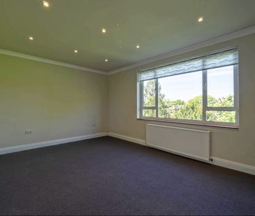 2 Bed Flat, Beechwood Close, N2 - Photo 1