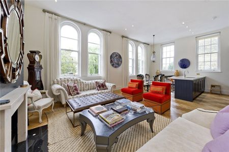 Westbourne Grove Mews, W11 - Photo 2