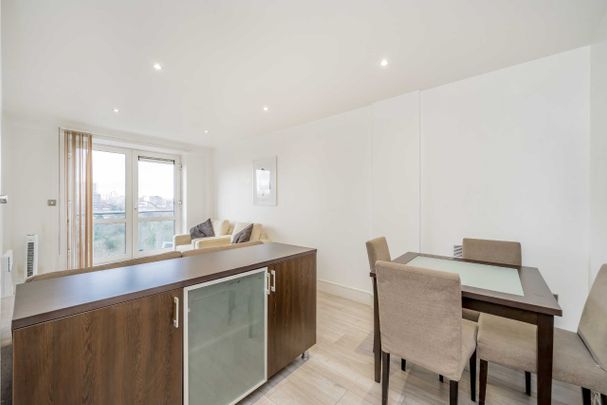 Chiswick High Road, Chiswick, W4 - Photo 1