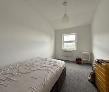 5 bedroom property to rent - Photo 4