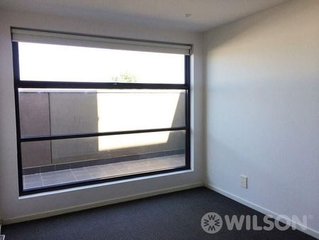 Entertainers hidden gem - Photo 2