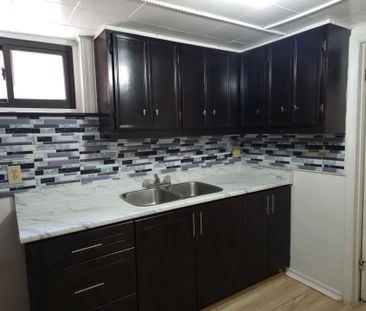 For Lease - 6 Galewood Drive, Toronto, Ontario - Photo 4