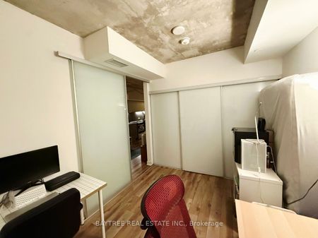 Riverside Square Lofts 15-45 , #406 - Photo 2