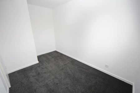 2 bedroom semi-detached house to rent - Photo 2