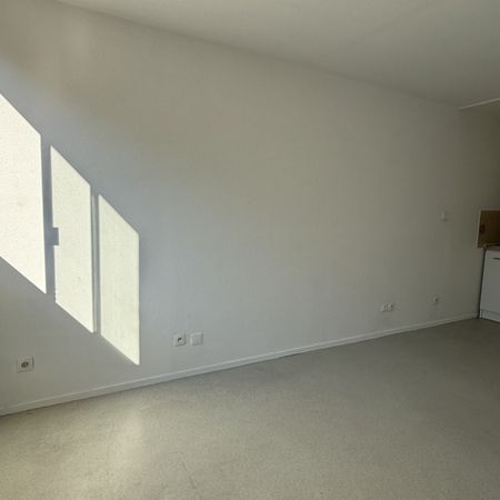 Location Appartement 1 pièce 22m² BORDEAUX 33000 - Photo 4