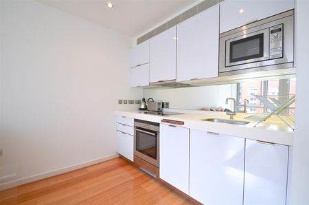 Ontario Tower, Fairmont Avenue, New Providence Wharf, London, E14 - Photo 3