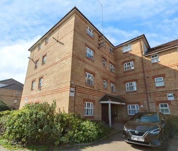 2 Bed Flat, Conifer Court, IG1 - Photo 6
