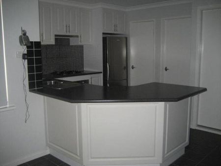 26A Thomas Way, Kardinya - Photo 5