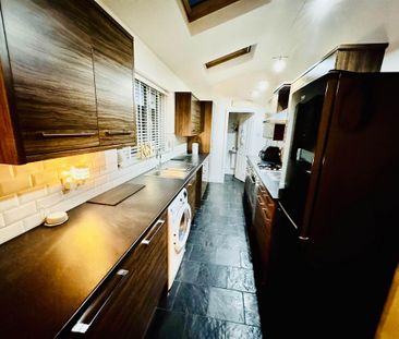 2 bedroom terraced house to rent - Photo 4