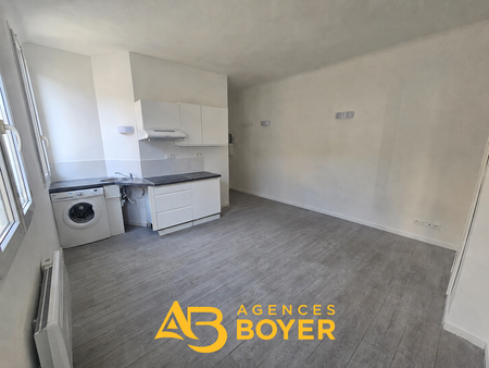 Location Appartement 2 pièces 27m² BANDOL 83150 - Photo 2