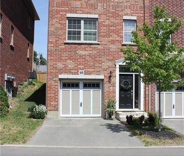 Townhouse For Lease | X8127798 - Photo 1