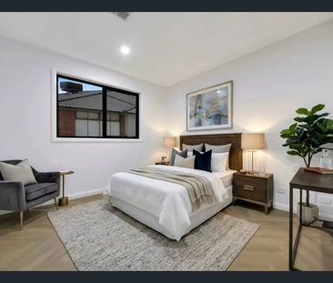 Spacious & Stylish 4-Bedroom Family Home - Photo 5