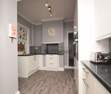 1 bedroom in a house share to rent - Photo 6