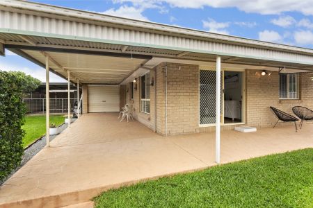 53 Coburn Circuit, Metford. - Photo 3