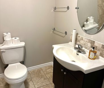 For Lease - 33 Daphne Crescent Unit# Lower, Barrie, Ontario - Photo 5