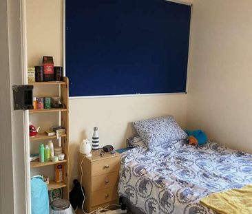 Contemporary Bed House // Jul, LN1 - Photo 2