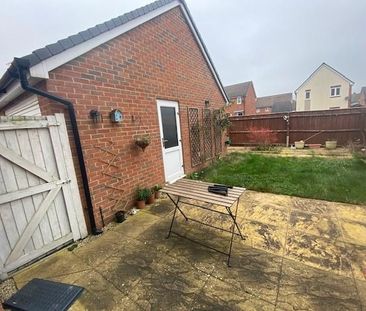 3 bedroom semi-detached house to rent - Photo 4