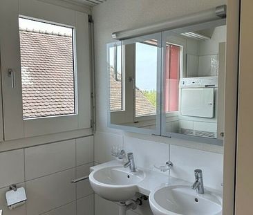 Gemütliche 3.5-Zimmer-Wohnung in Tübach zu vermieten! - Photo 1