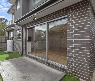 9B Devon Road, Pascoe Vale. - Photo 2