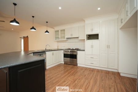Central Griffith - Photo 3