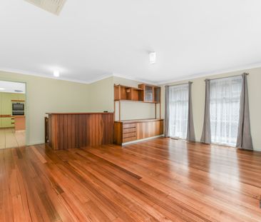 IDEAL FAMILY LIVING IN SOUGHT-AFTER WHEELERS HILL - Photo 3