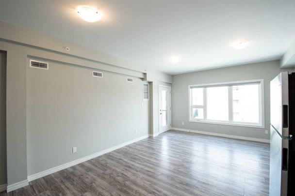 For Lease - 143 Bloor Street Unit# 203, Oshawa, Ontario - Photo 1
