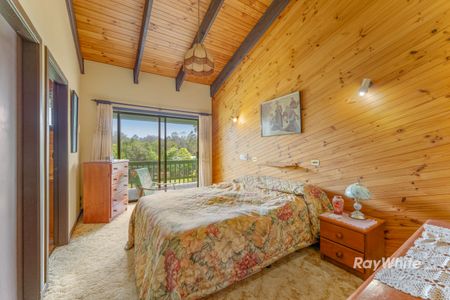3 Bedroom Home Located meters from beaches - Photo 3
